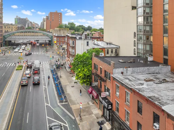 436 Fourth Avenue image 7 of 8