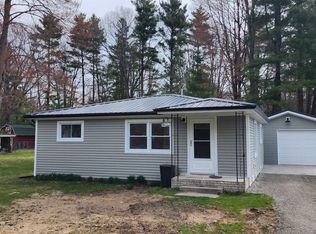 1010 Airport Dr, East Tawas, MI 48730