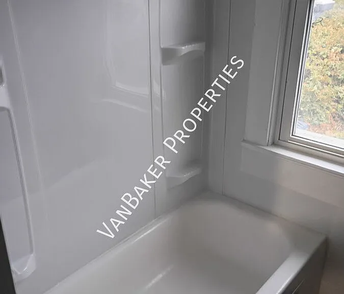 268 E Emerling Ave — Photo 3