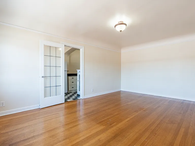 Austin Apartments — Photo 6