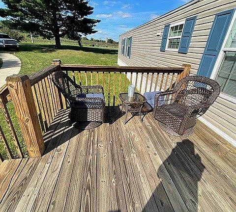 Front deck