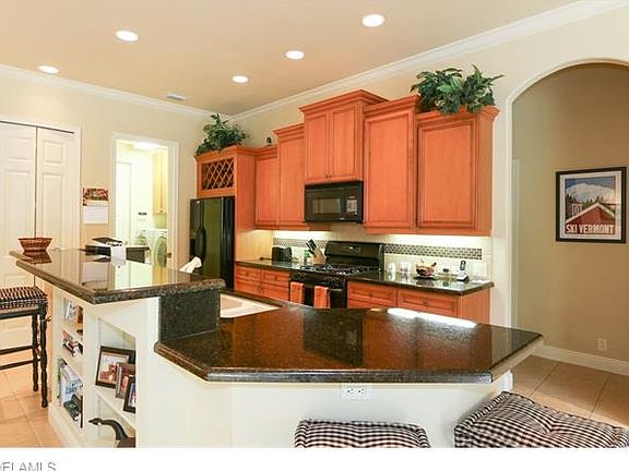 5th image of 3340 Shady Bend Way