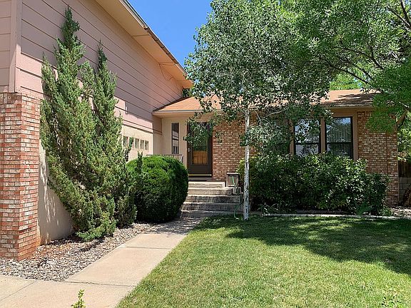 2nd image of 5516 Chelwood Park Blvd NE