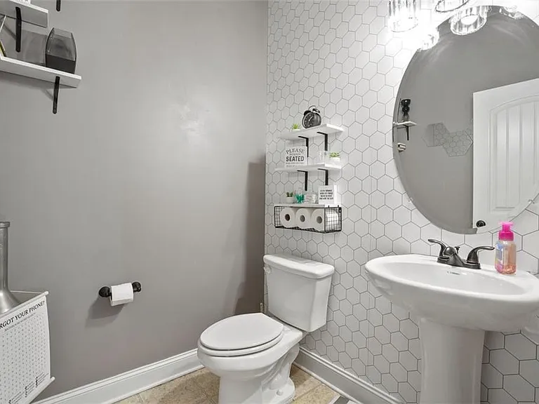 3105 Duke Dr — Photo 9