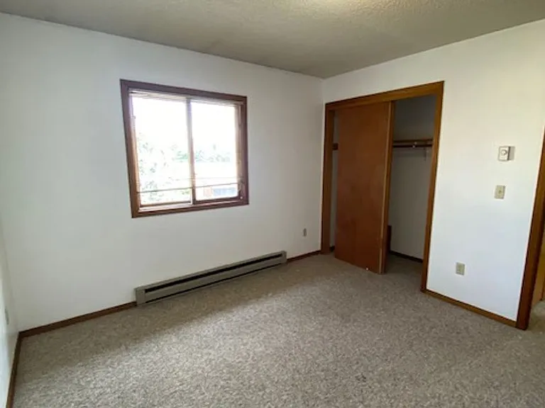 1603 W Koch St — Photo 3