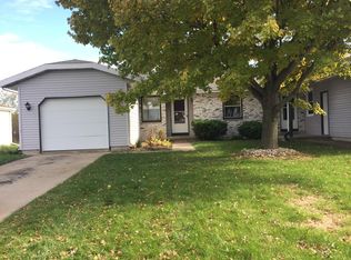 2674 Mutchler Rd, Fitchburg, WI 53711