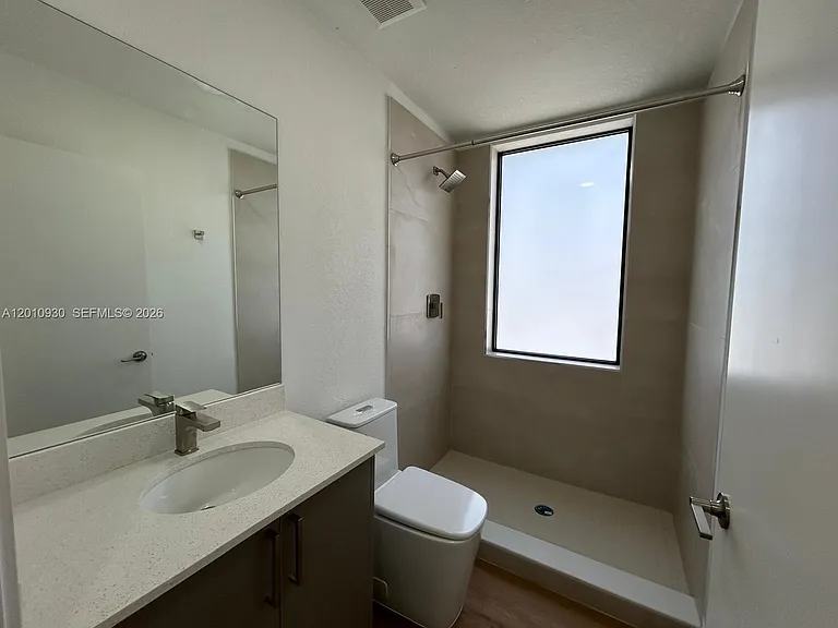 19440 SW 125th Ave #0 — Photo 7
