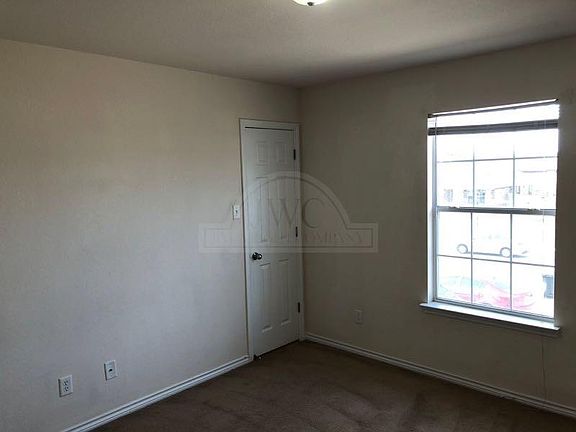 5th image of 1303 Cavalry Ln APT C