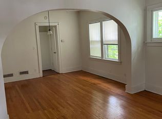 4623 Farnam St, Omaha, NE 68132