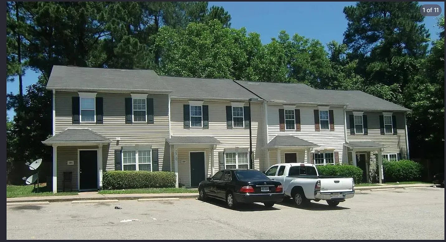 3 bed, 2.5 bath, 1325 sqft, $1,795 — Photo 1