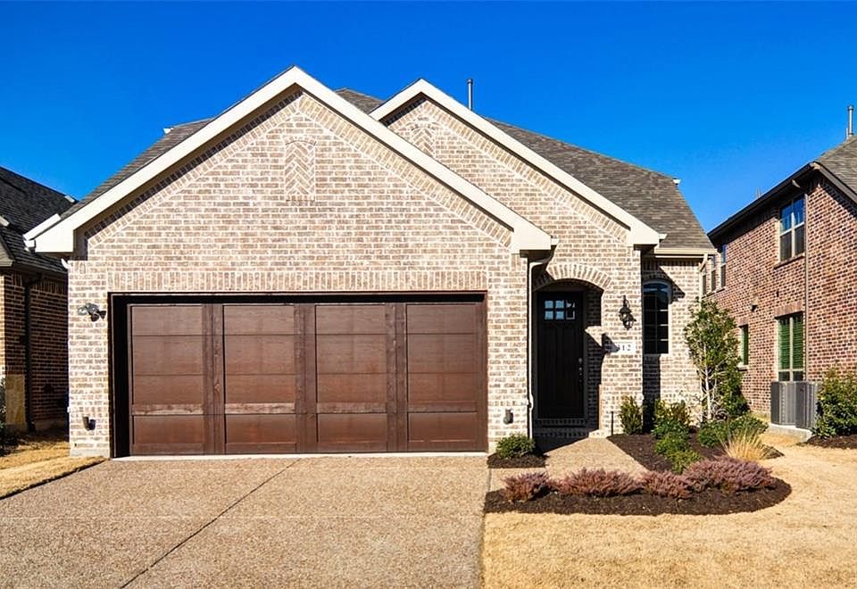 1st image of 312 Highwood Trl