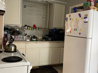 8560 Lauder St, Detroit, MI 48228