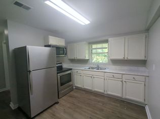 405 Red Oak Dr #B, Red Bank, TN 37415