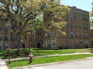 111 Lincoln Ave APT 1A, Riverside, IL 60546