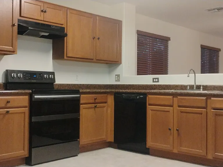 5082 E Kittentails Dr — Photo 7