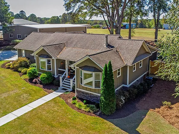 8569 E Highway 16, Senoia, GA 30276