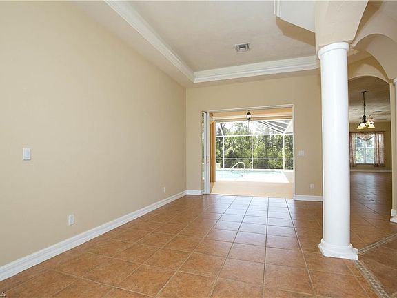 5th image of 3707 NE 14th Pl