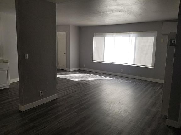 5th image of 2860 Pixie Dr
