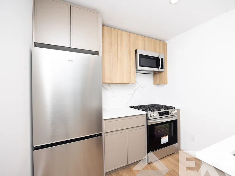 2230 Cropsey Ave #2903 — Photo 5