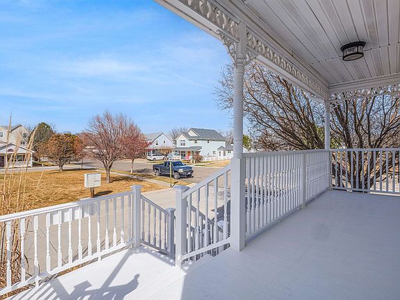 5th image of 1192 Windsor Park Dr