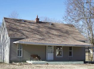 207 S Hickory St, De Soto, IL 62924