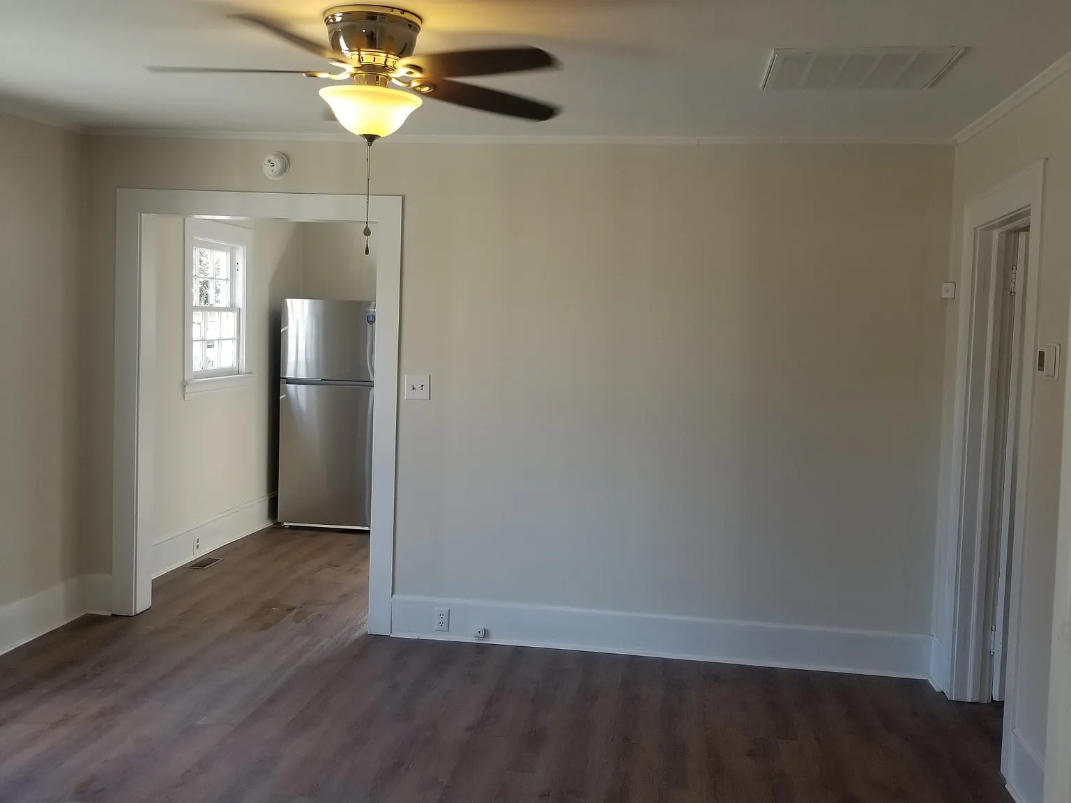 2 bed, 1120 sqft, $1,499 — Photo 4