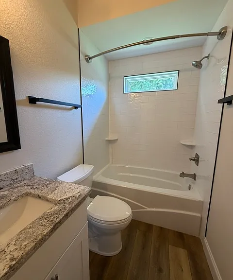 Hall full bath
