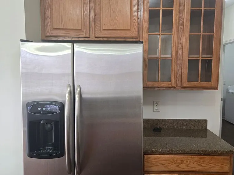 2268 Arcadia Dr — Photo 7