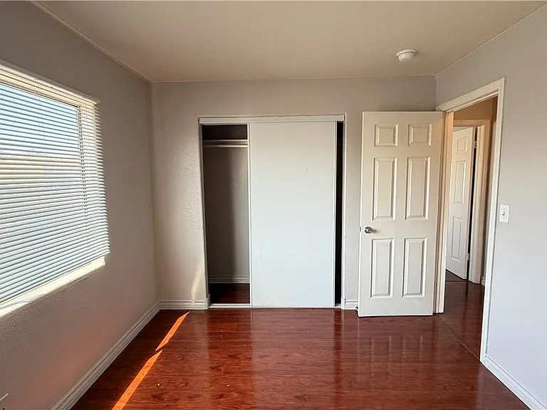 2001 Winwood St #201C — Photo 8
