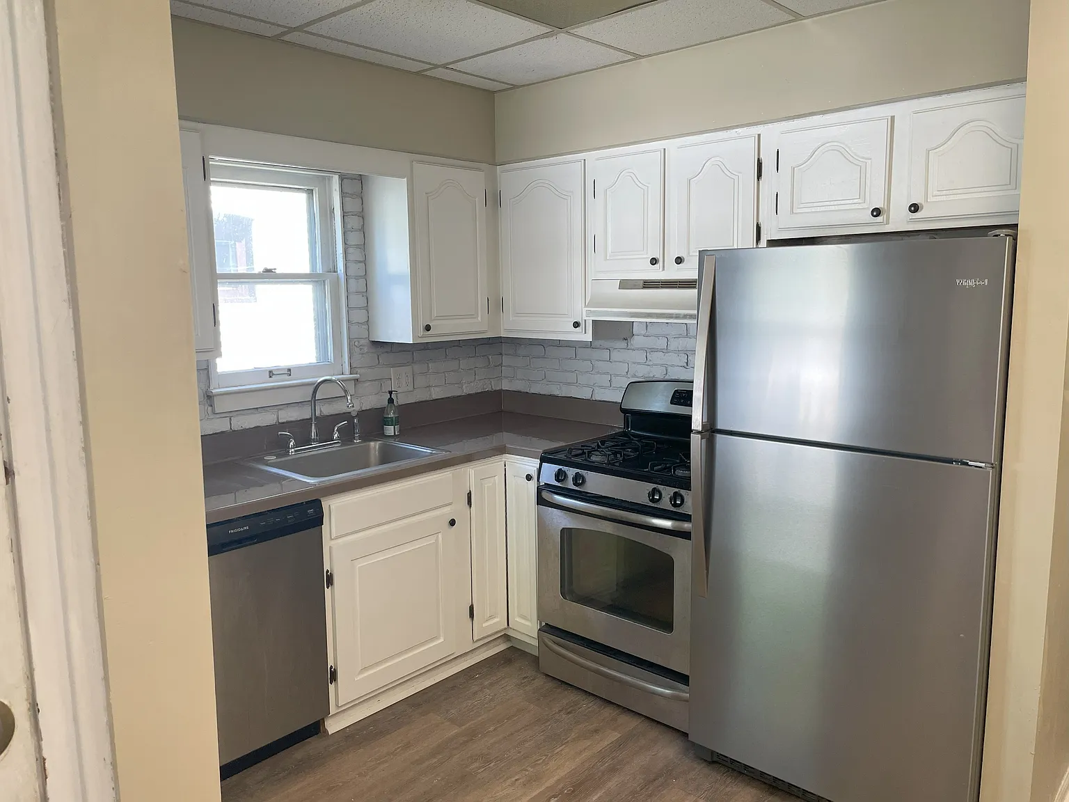 3 bed, 1.5 bath, 1312 sqft, $1,950 — Photo 1