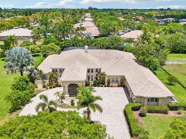 13457 Majestic Way, Cooper City, FL 33330