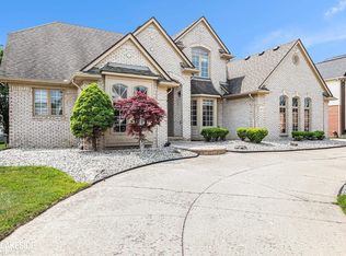 2412 Haff Dr, Sterling Heights, MI
