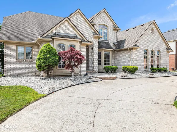 2412 Haff Dr, Sterling Heights, MI 48314