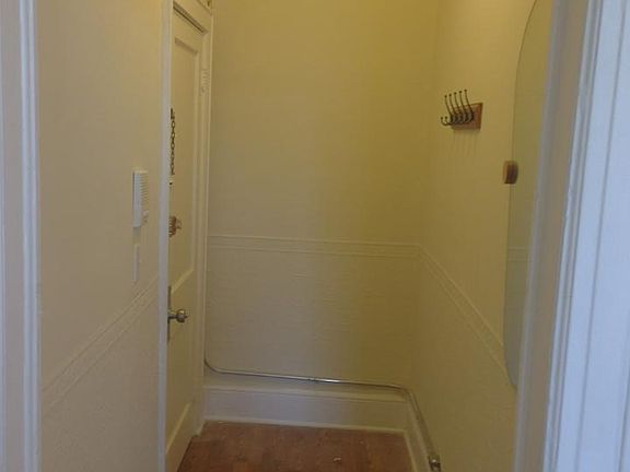 Foyer/Mudroom