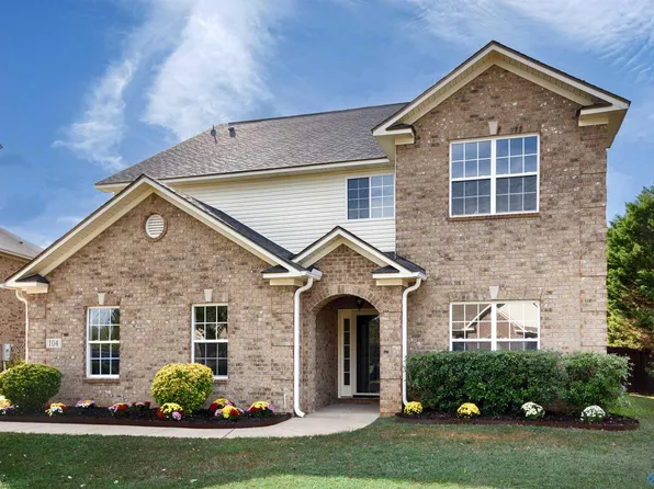 104 Raymon Cir, Huntsville, AL 35806