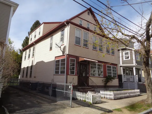 13-15 Fairmont St, Arlington, MA 02474