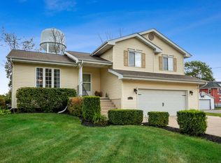 415 N 2nd St, Peotone, IL