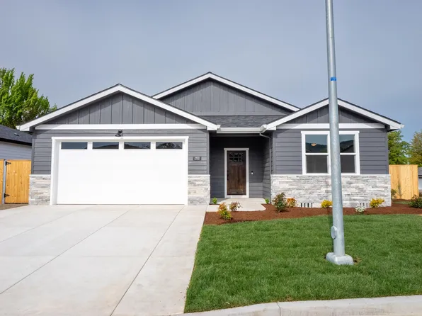 1935 Hannah Ln, Medford, OR 97504