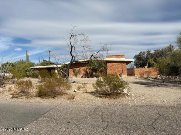 1520 N Plaza De Lirios, Tucson, AZ 85745