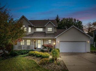 71 Rodgers Dr, Coraopolis, PA