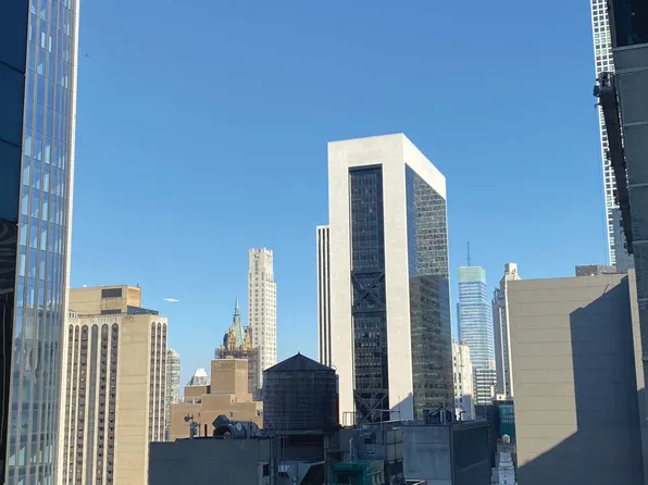 146 West 57th Street image 16 of 25