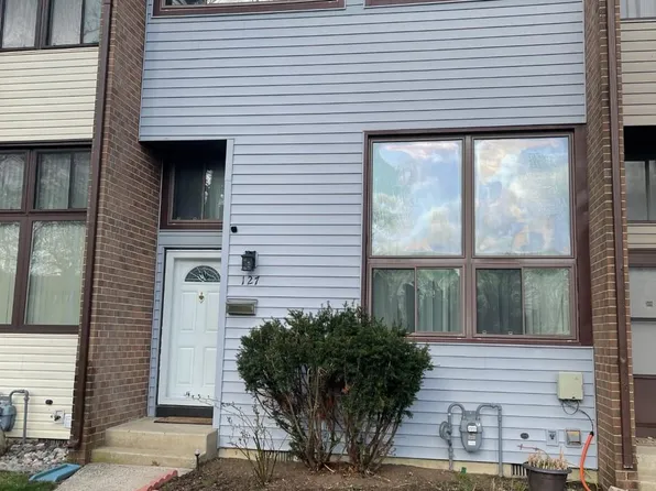 127 Howsington Pl, East Windsor, NJ 08520