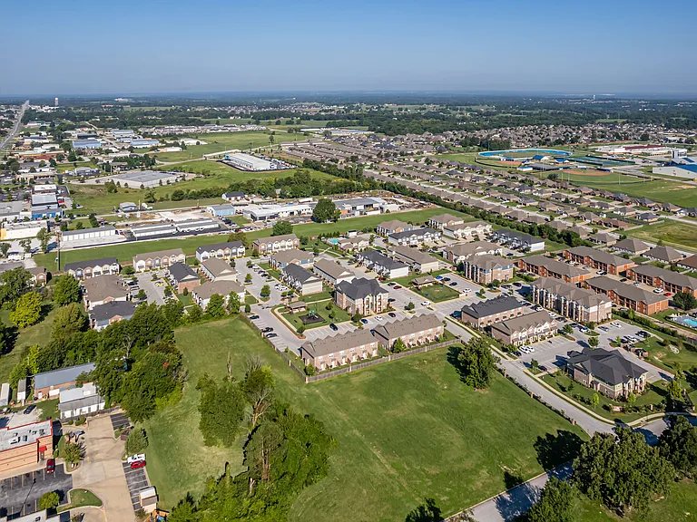 Towne Park Apartments — Photo 34