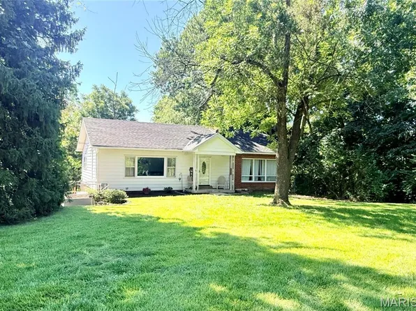 1216 Miller Rd, Imperial, MO 63052