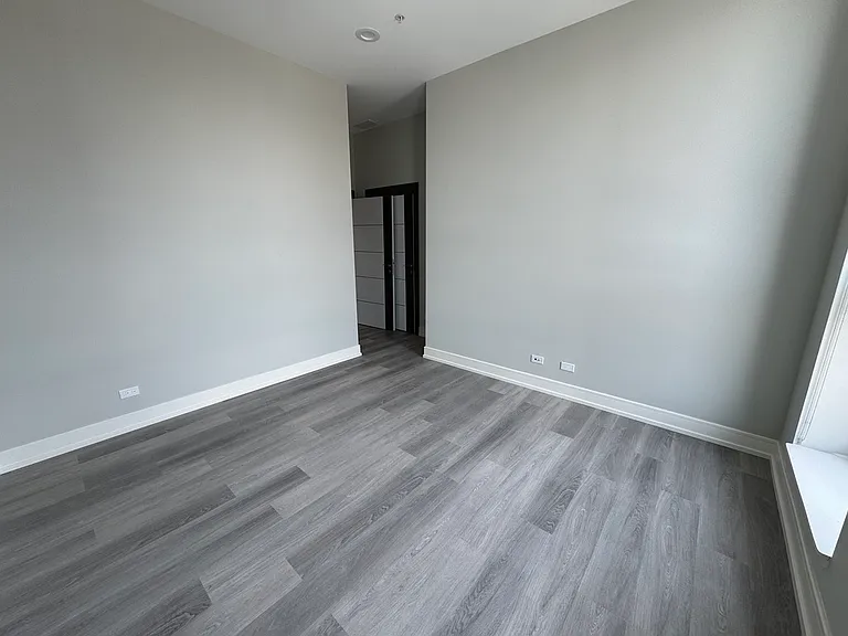 2406 W Armitage Ave #303 — Photo 6