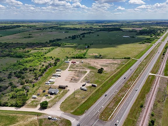 2nd image of 114 County Road 119