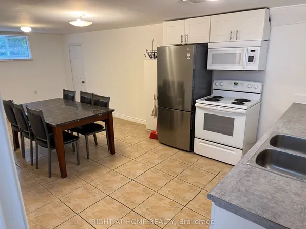 24 Morgan Ave, Markham, ON L3T 1R1