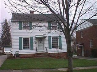 21104 Hillgrove Ave, Maple Heights, OH 44137