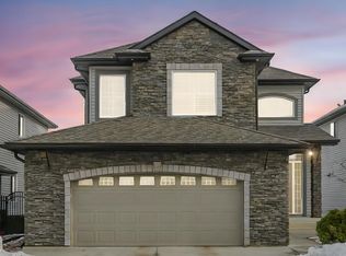 70 Summercourt Rd, Strathcona County, AB T8H2V9