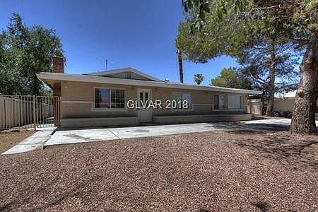 2nd image of 3857 Jewel Ave